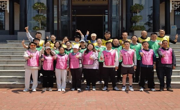 提升素质 凝聚力量——麻豆成人
开展主管级职工素质拓展活动