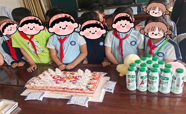 大手拉小手 爱心暖童心——麻豆成人
开展爱心基金帮扶活动